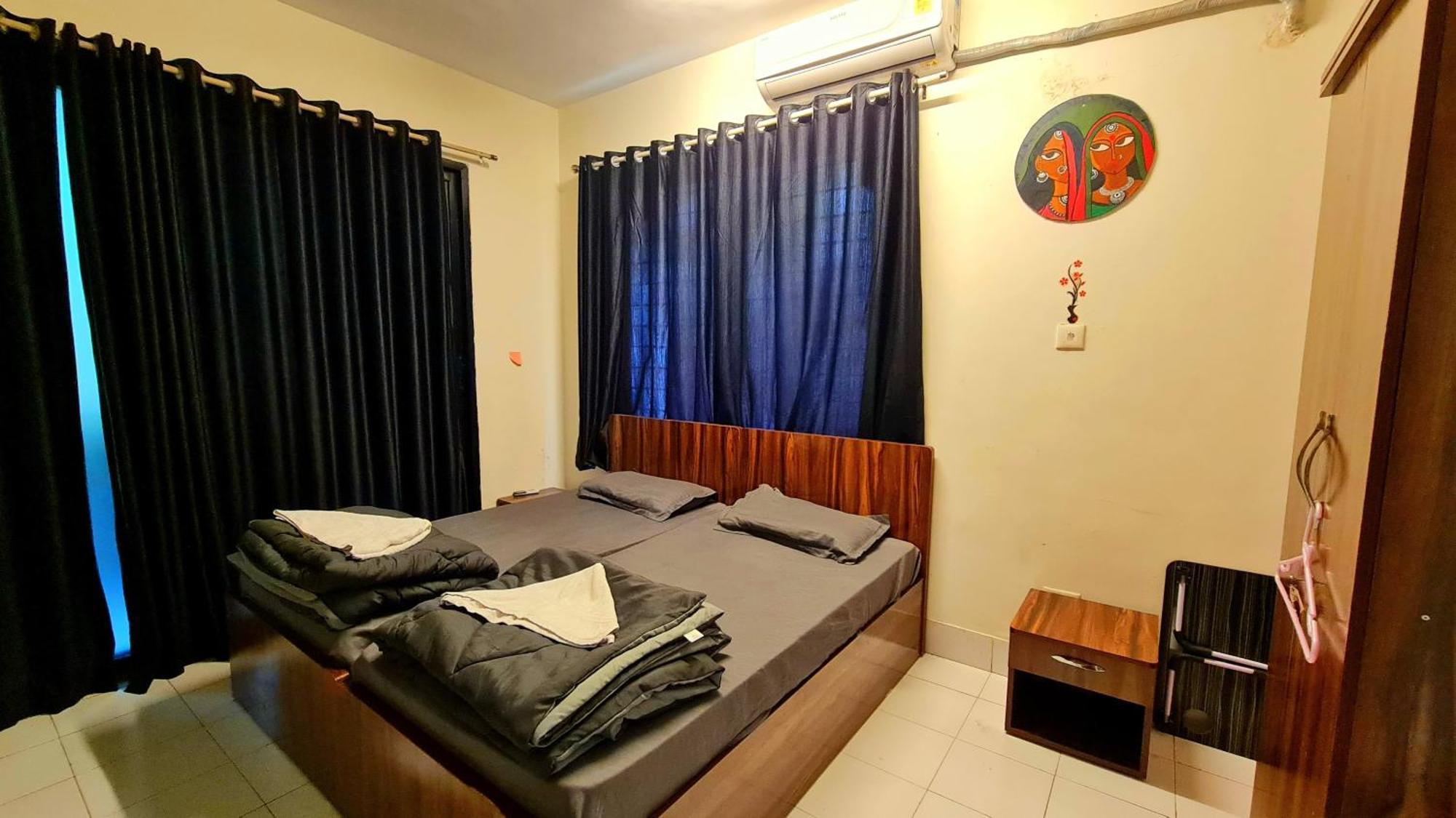 Rostel Backpackers Hostel بونة المظهر الخارجي الصورة